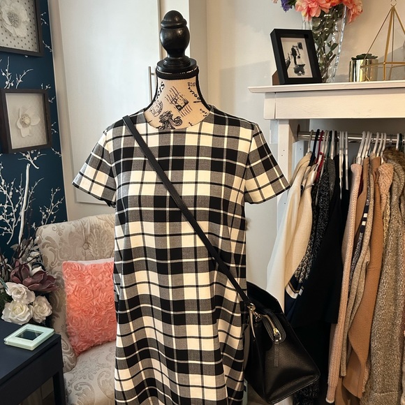 GORGEOUS ZARA black, white and grey dress, Perfect for fall size L - Picture 4 of 13